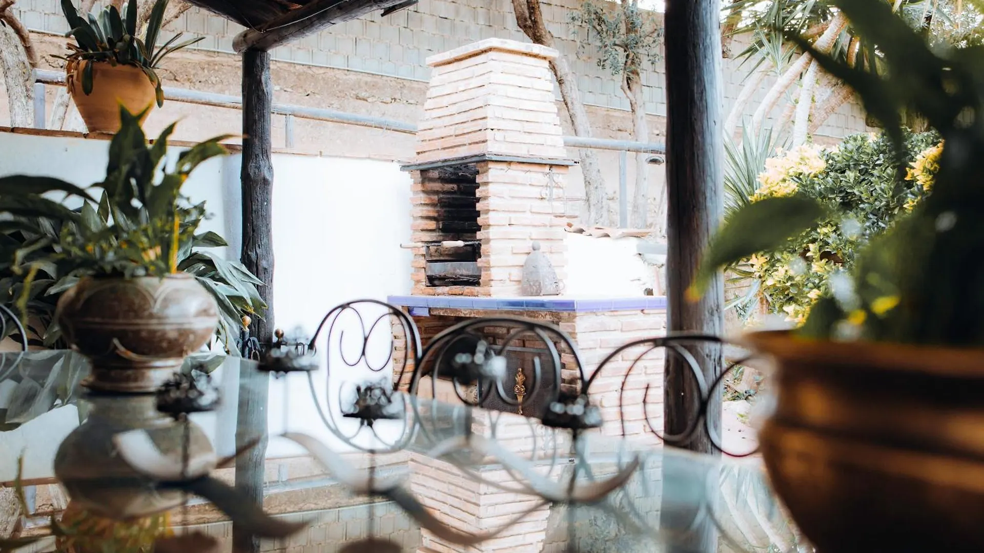 Сasa de vacaciones LA CUADRA, Finca privada a los pies de Sierra Nevada, a 10 minutos del centro, Jardín, Barbacoa La Zubia